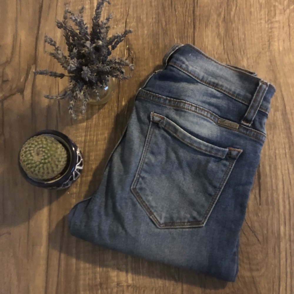 FITS 26-27 KanCan Medium Wash Skinny Jean